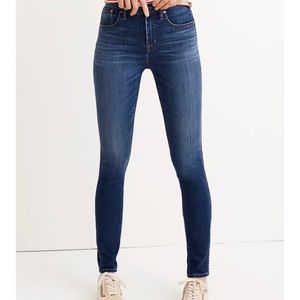 Madewell 10” high rise skinny size 26 jeans medium blue wash stretchy